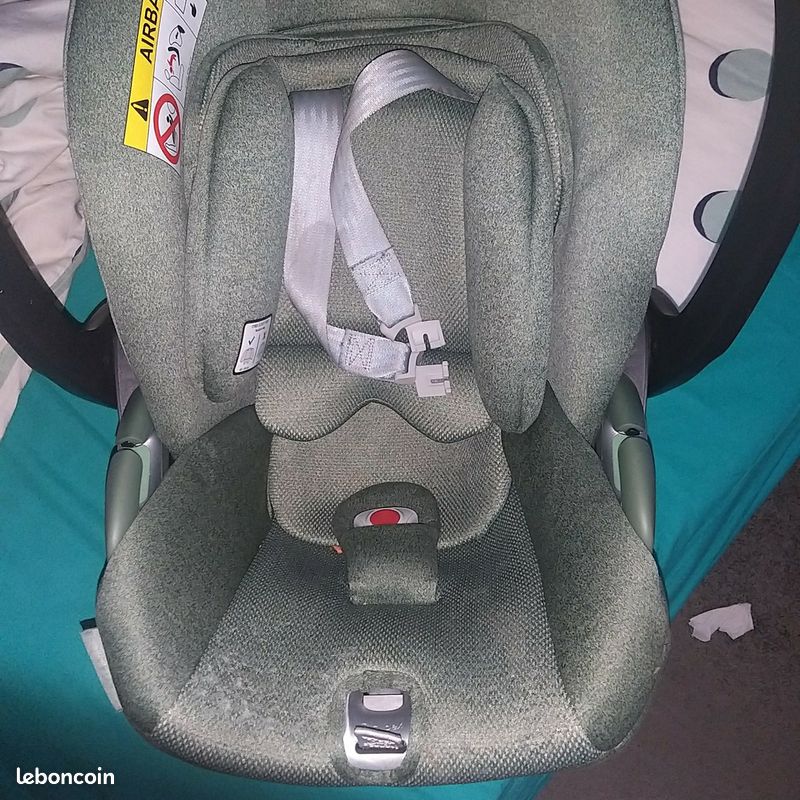 Siège auto/Cosy Cybex Cloud T i-size vert (image 1)
