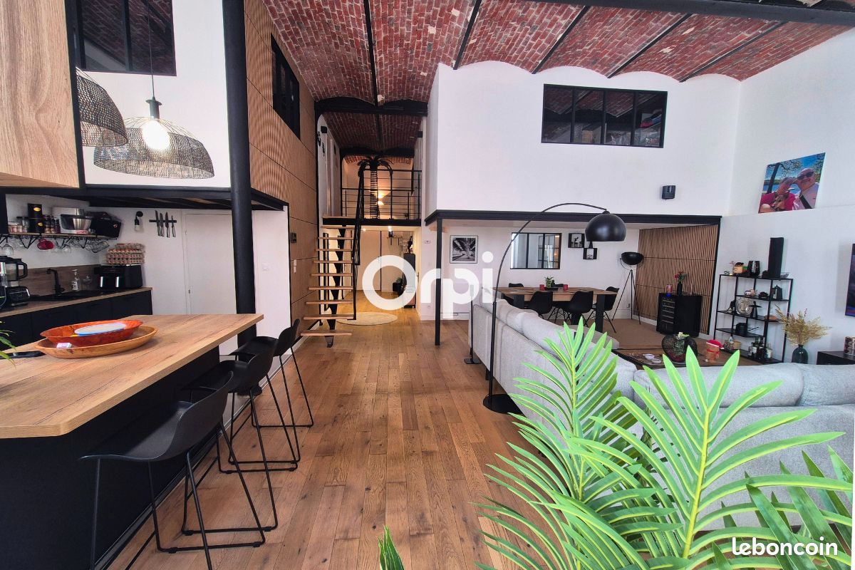 Appartement 5 pièces 140 m² · à Tourcoing · 140 m² · 245 000 €