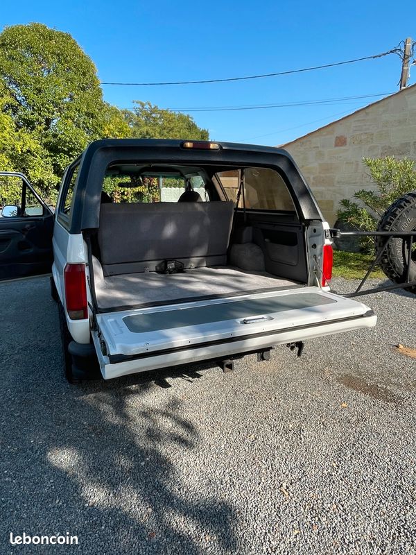 Ford bronco 4x4 (image 8)