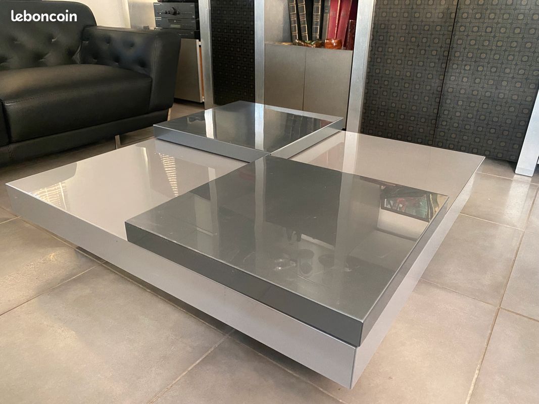 Table basse carrée "Podium" de Roche et Bobois (image 1)