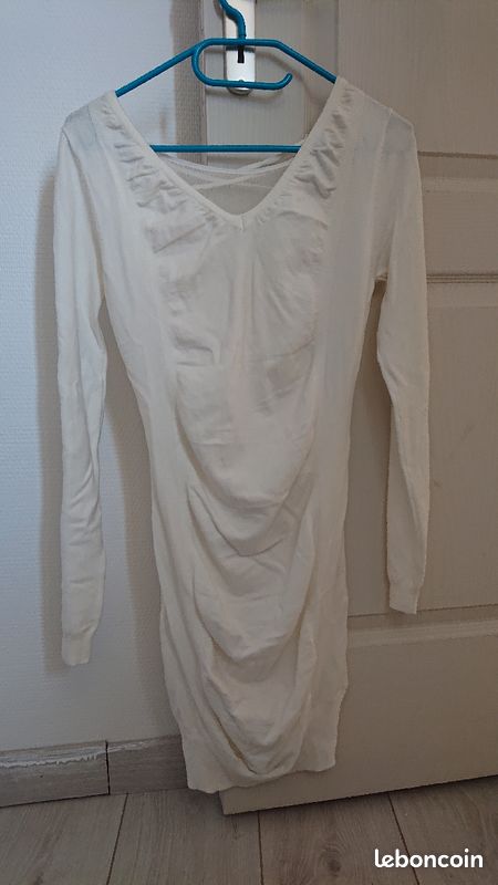 Robe (image 1)