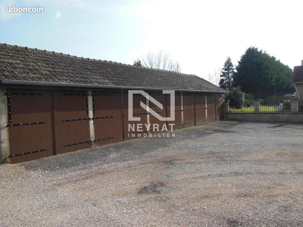 Parking 12 m² · à Auxonne · 12 m² · 55 €/mois