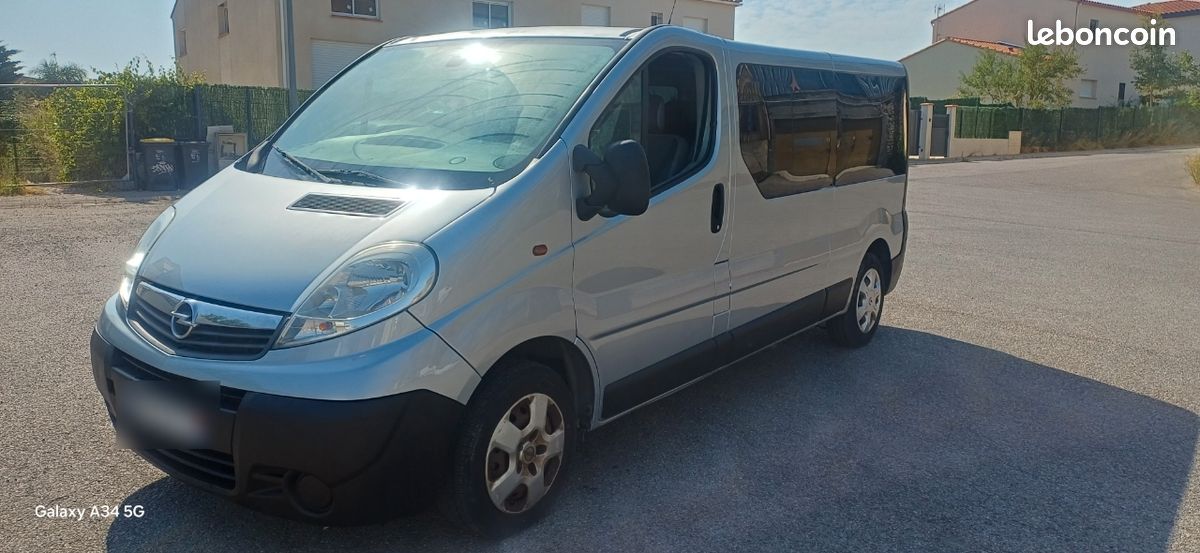 Opel vivaro, 2,0cdti, 115ch, 2011, 185000kms, L2/H1, 9places, 9400 (image 1)