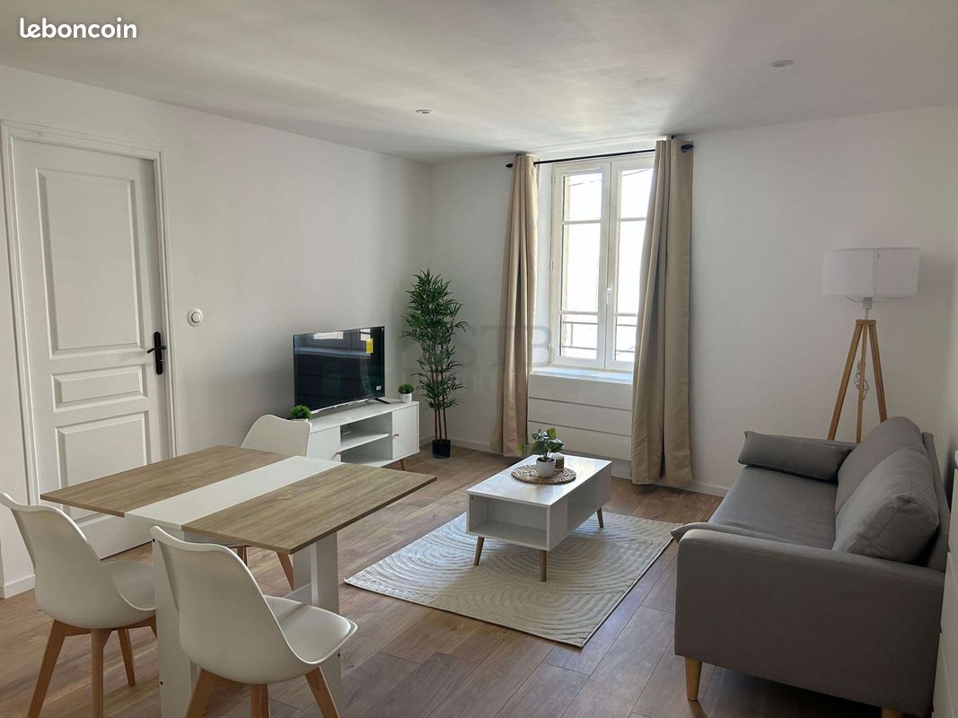 Appartement 2 pièces 37 m² · à Aubenas · 37 m² · 560 €