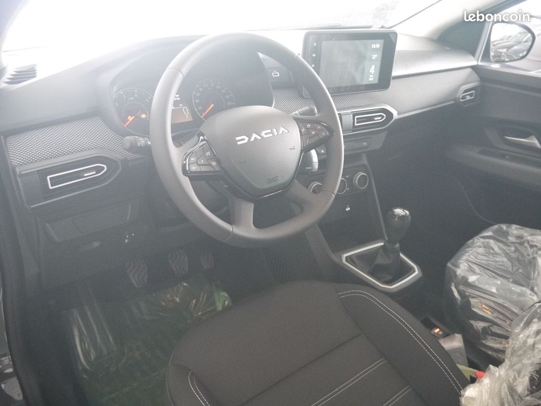 Dacia LOGAN EXPRESSION 1.0 100CV POUR ALGERIE UNIQUEMENT (image 6)