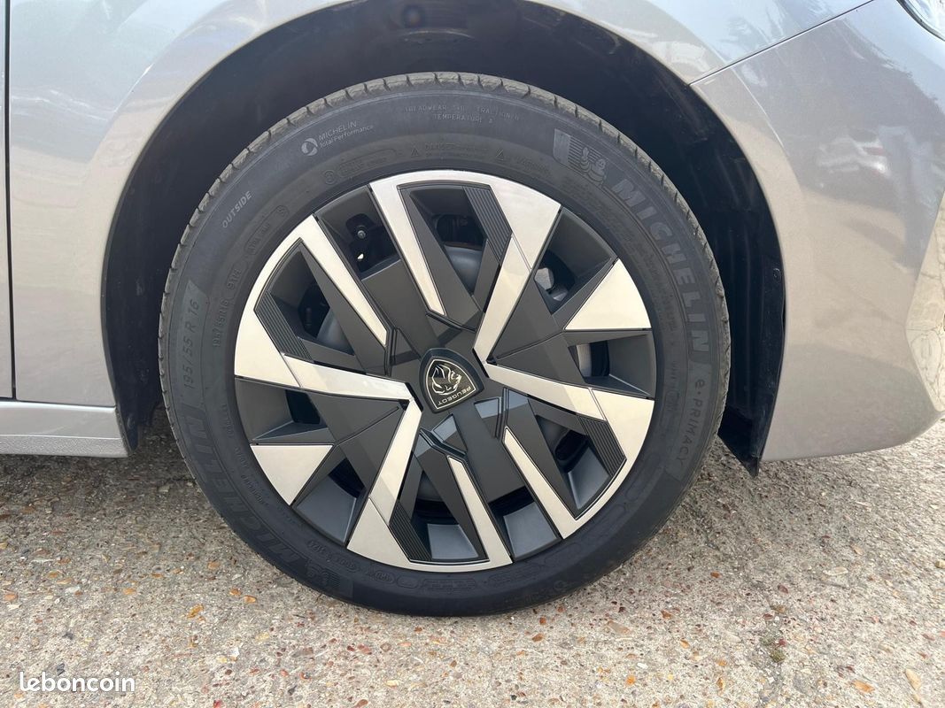 PEUGEOT 208 1.2 PureTech 100 SS BVM6 Active Pack TVA RECUPERABLE (image 10)