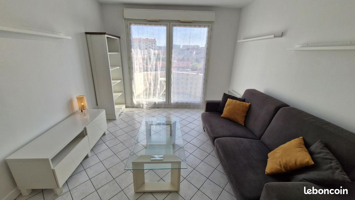 Appartement 2 pièces 47 m² · à Lyon · 47 m² · 1 033 €/mois