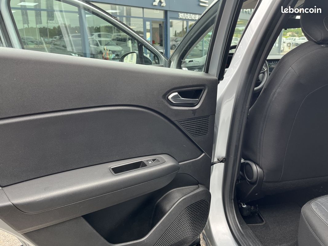 Renault CAPTUR II 1.0 TCE 90CH EVOLUTION (image 12)