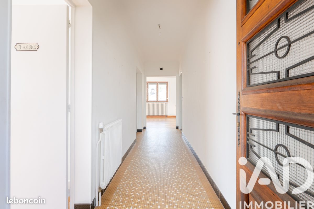 Propriété 4 pièces 188 m² (image 4)