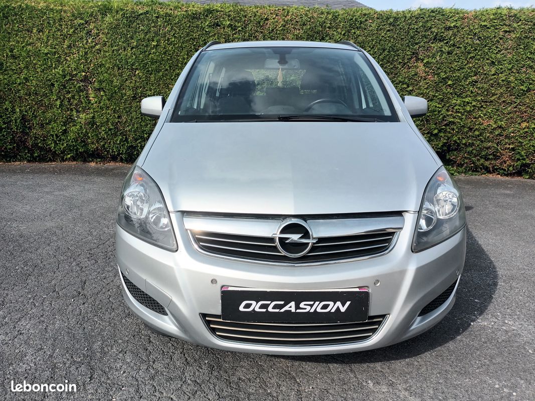Opel zafira enjoy 1.7 cdti 7 places (image 2)
