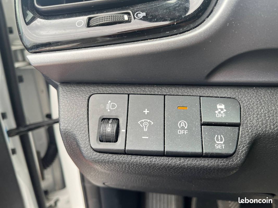 KIA Stonic 1.0 T-GDi 120 ch ISG BVM6 Active (image 20)