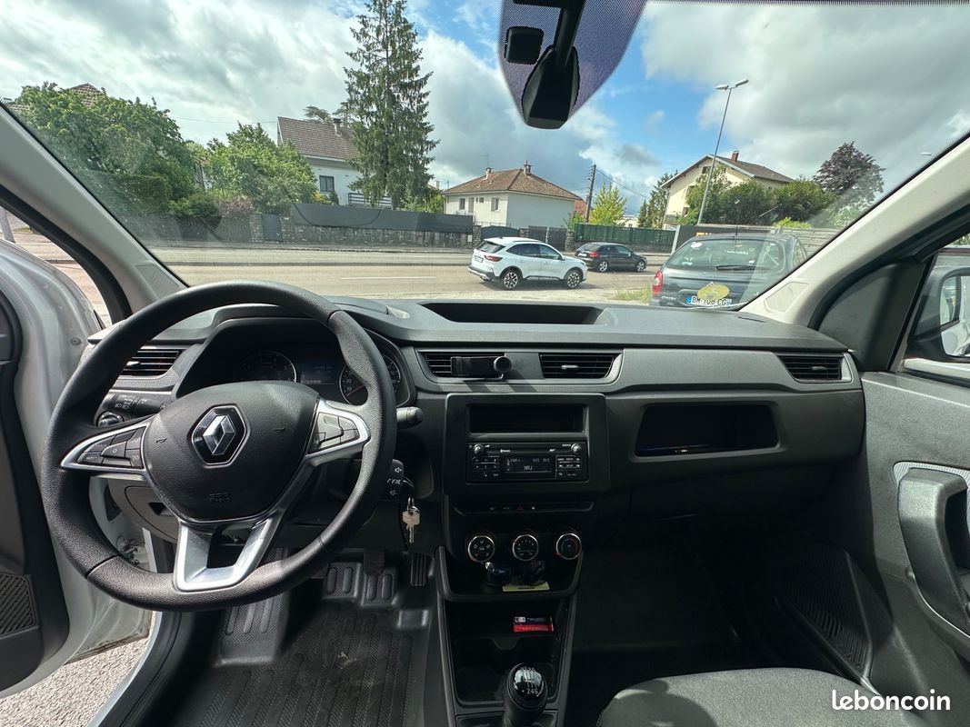 RENAULT KANGOO EXPRESS 1.5 BLUEDCI 95CH CONFORt (image 7)