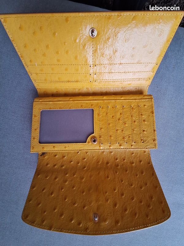 ARTHUR et ASTON portefeuilles en cuir pour femme Accessoires