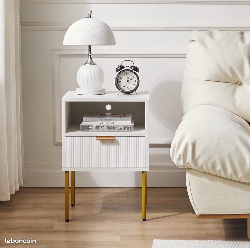 Table de chevet moderne (image 1)