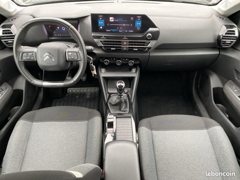 Citroen C4 PureTech 130ch S&S Feel (image 9)