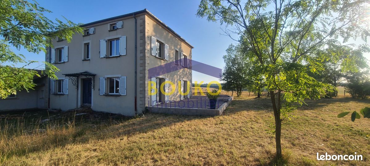 Maison 4 pièces 260 m² · à Lebeuville · 260 m² · 1 300 €
