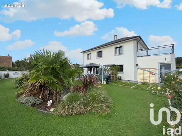 Maison 10 pièces 325 m²