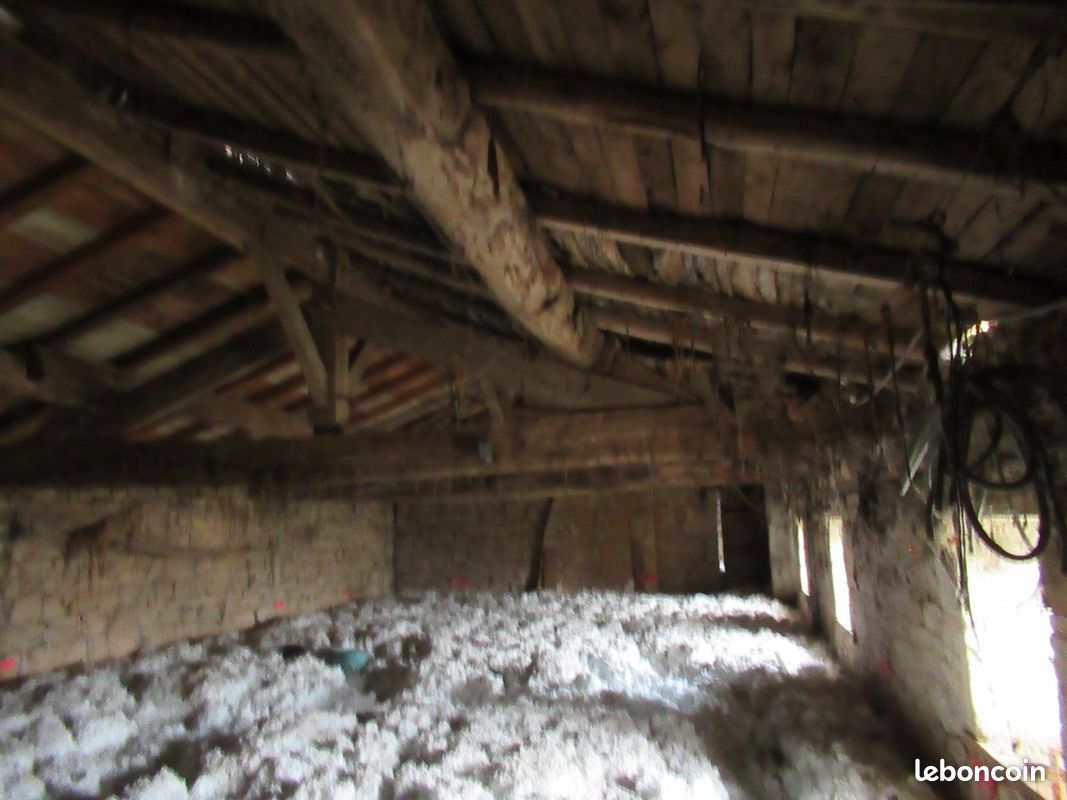 Maison 6 pièces 120 m² - Lezay 79120 (image principale 11)