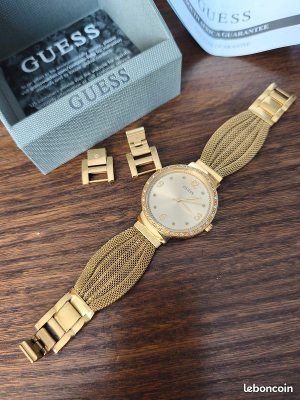 Montre Bracelet GUESS Occasion — Montre Femme, Avec Bracelet, état Correct