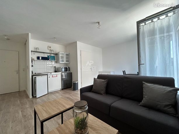 Studio 1 pièce 29 m²