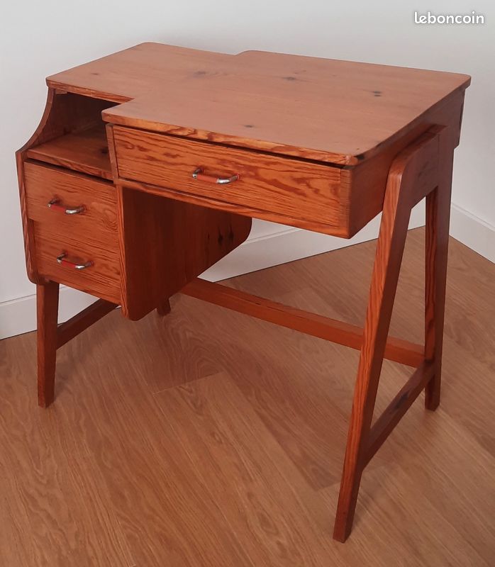 Bureau années 60 (image 1)