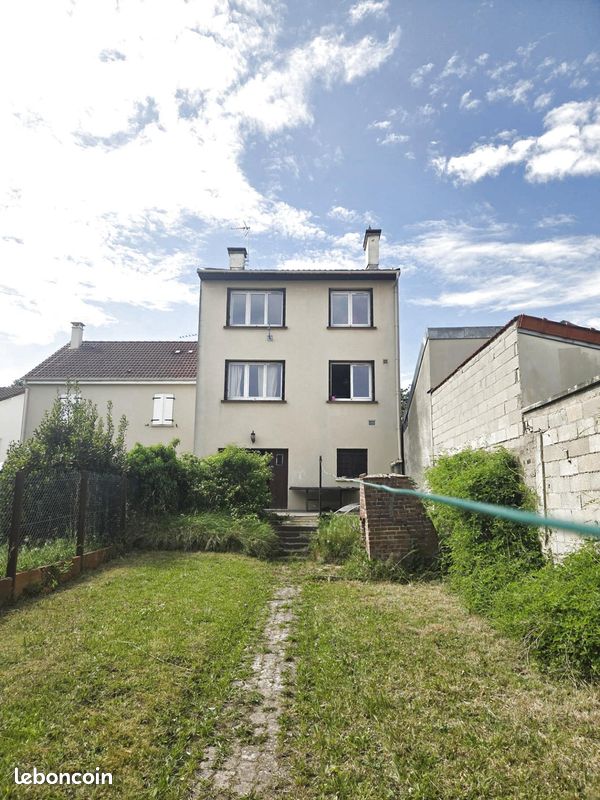 Maison 7 pièces 155 m² · à Saint-Denis · 155 m² · 349 000 €