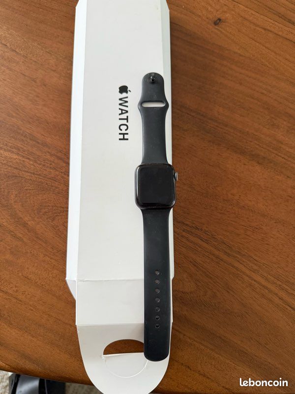 Apple Watch (image 3)