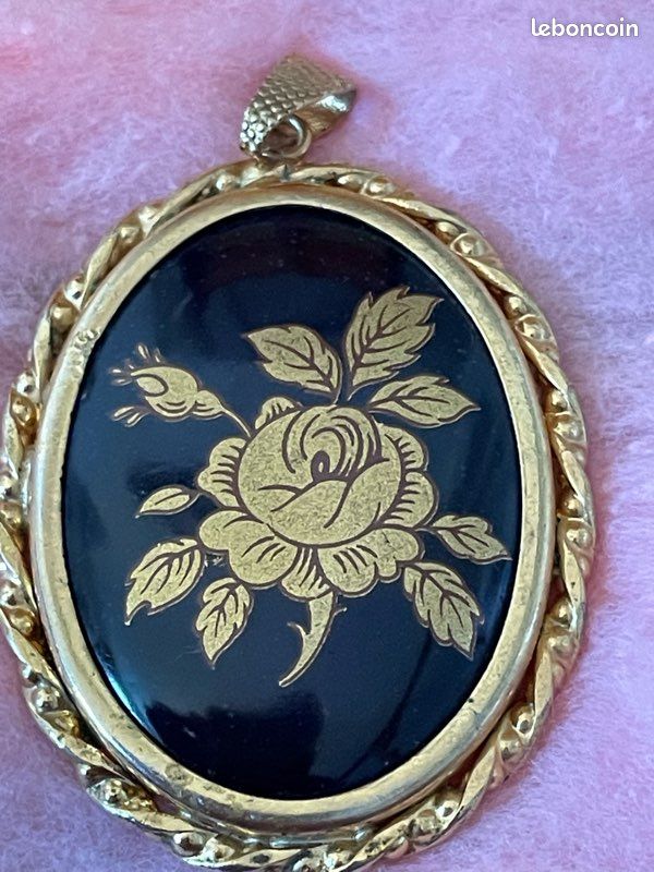 Pendentif Médaillon Vintage En Or 18k Avec émail De Limoges - Occasion