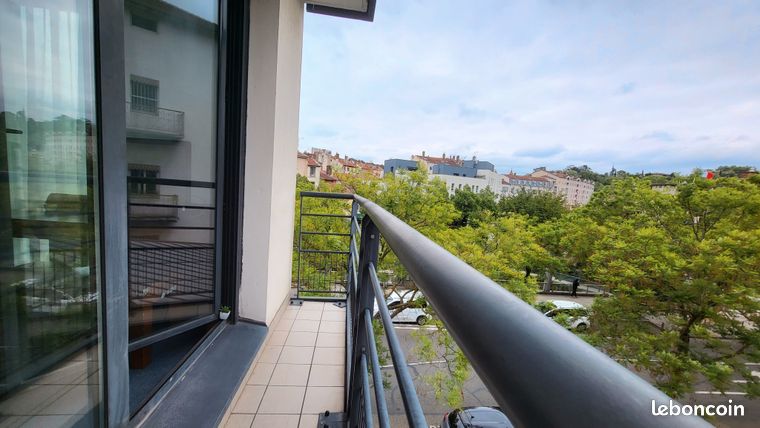 Appartement 1 pièce 32 m² — 11