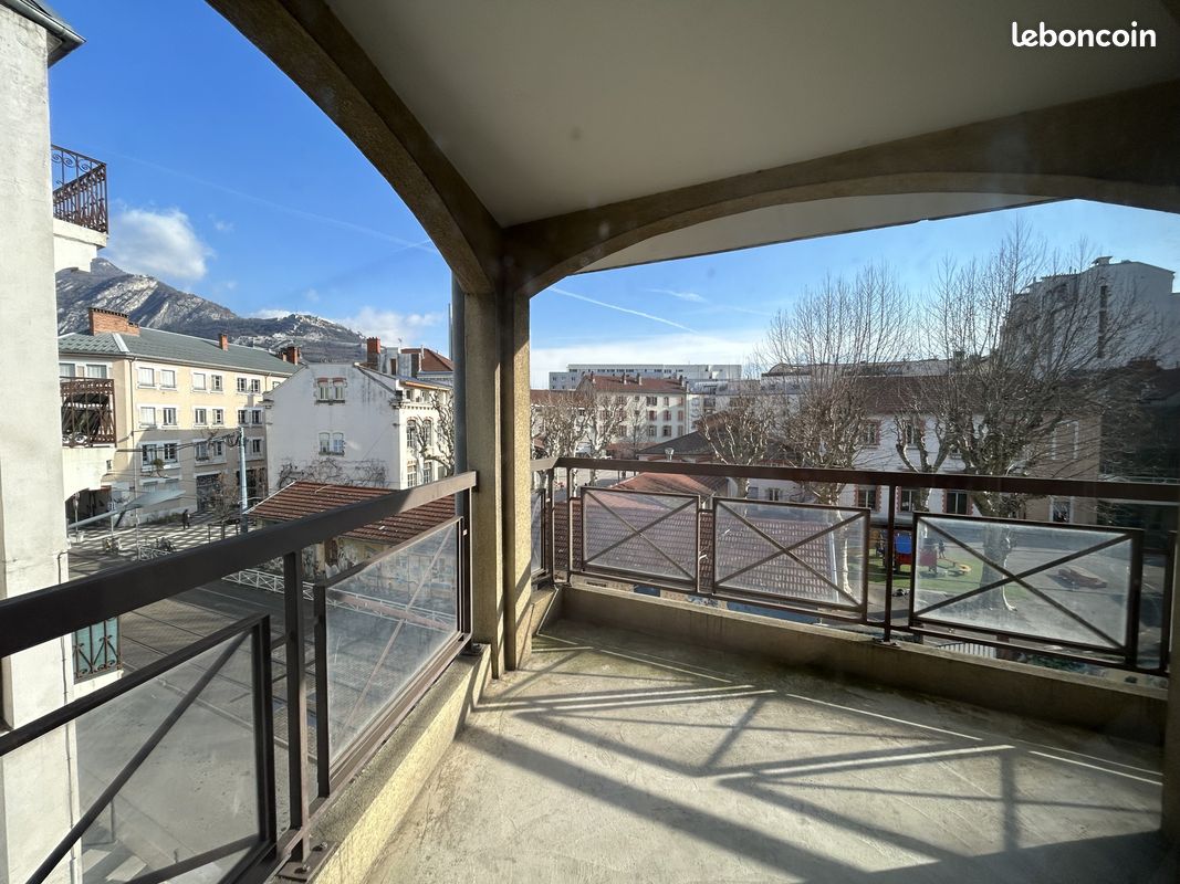 Appartement 2 pièces 45 m² · à Grenoble · 45 m² · 118 000 €