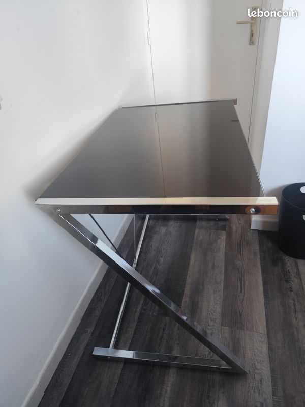 Bureau (image 2)