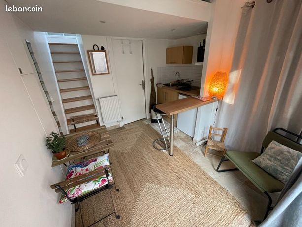 Location charmant studio mezzanine indépendant avec jardin