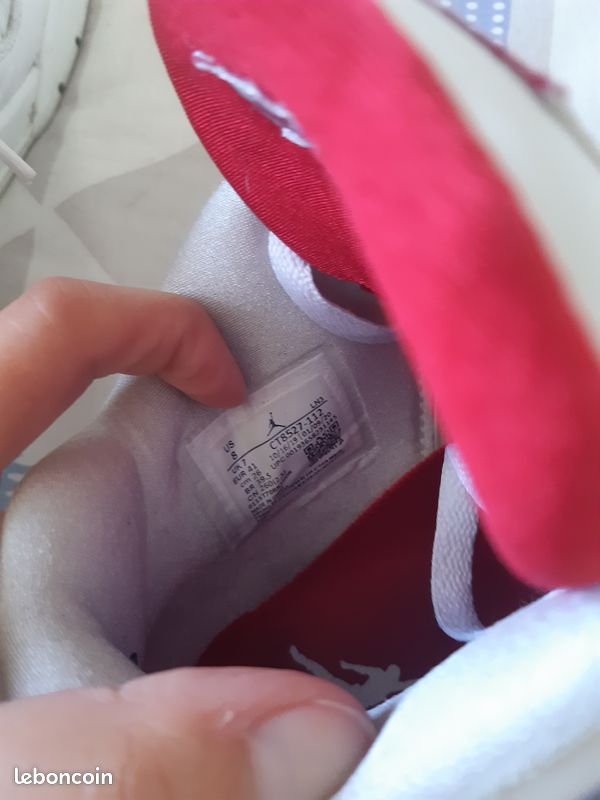Jordan 4 métallique red (image 7)