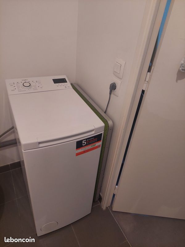 Lave linge top WHIRLPOOL TDLR6245FR/N Réf. 1179095 (image 1)