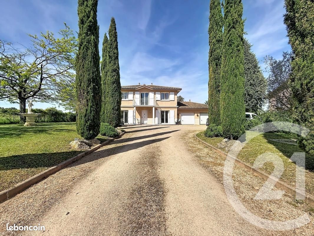 Maison 5 pièces 130 m² · à Crémieu · 130 m² · 480 000 €