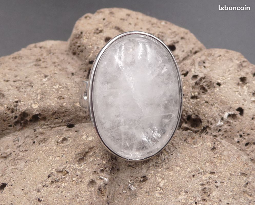 Bague réglable Pierre ovale en Cristal de Roche du Brésil (image 1)