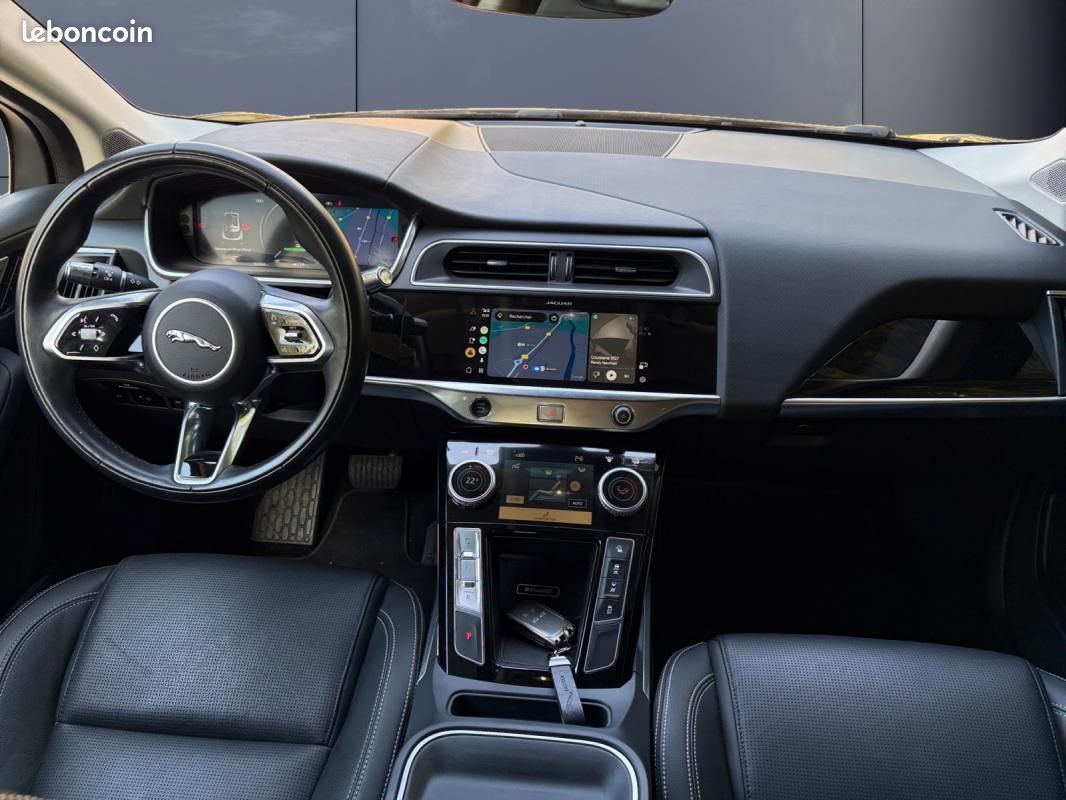Jaguar I-PACE SE EV400 ch /Carplay/Toit panoramique/Cuir étendu/Caméra 360/Son meridian (image 15)