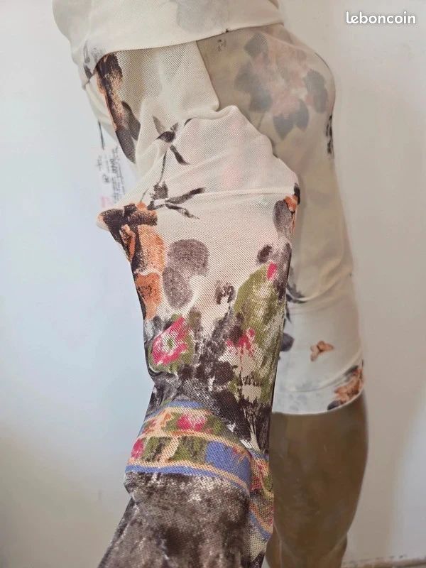 Achetez en ligne les vêtements de DIDIER PARAKIAN au meilleur prix