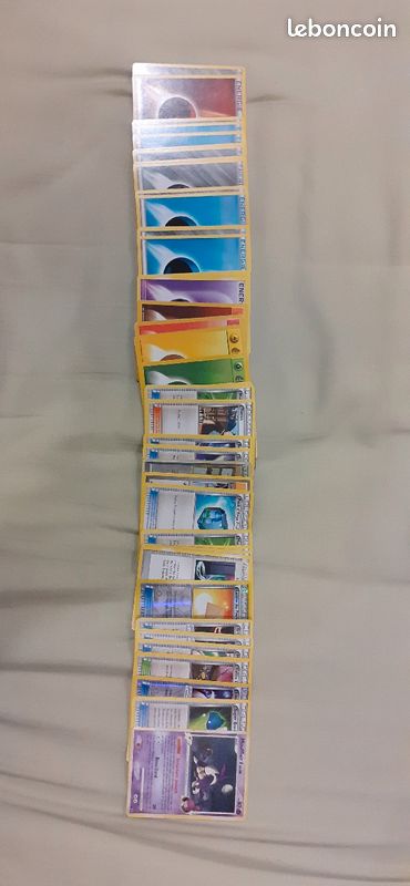 Lot de cartes Pokemon communes (image 1)