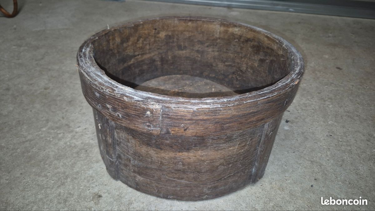 Seau ancien (image 1)