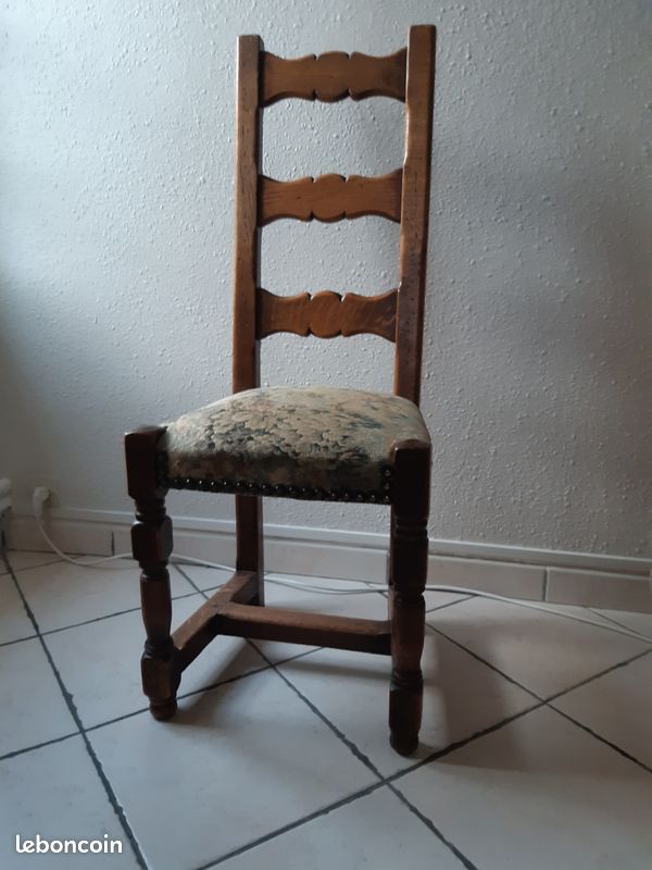 Chaise haute époque ancienne (image 1)