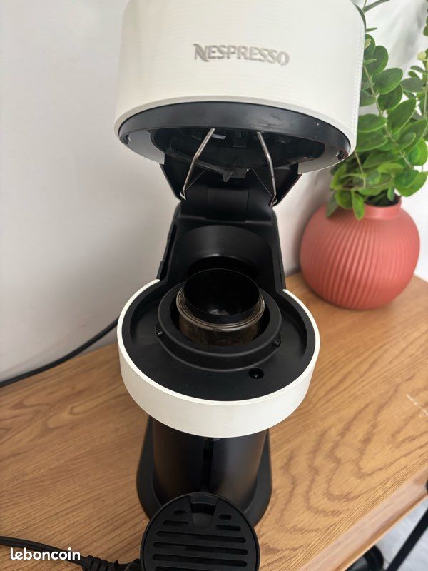 ☕ Machine à café Nespresso Vertuo Magimix – Blanc & Noir (image 7)