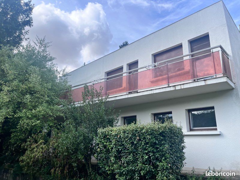Maison 7 pièces 177 m² · à Jouy-en-Josas · 177 m² · 649 000 €