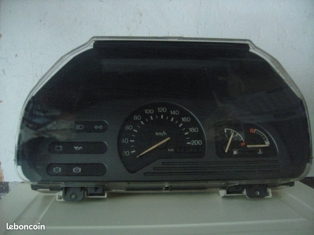 Compteur (tableau De Bord) Pour Ford Fiesta 5 Phase 1 1.4 16v 80ch - Occasion, + De 100 000 Km - Placement Avant Gauche