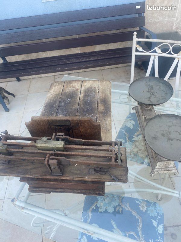 Lot de 2 balances anciennes (image 2)