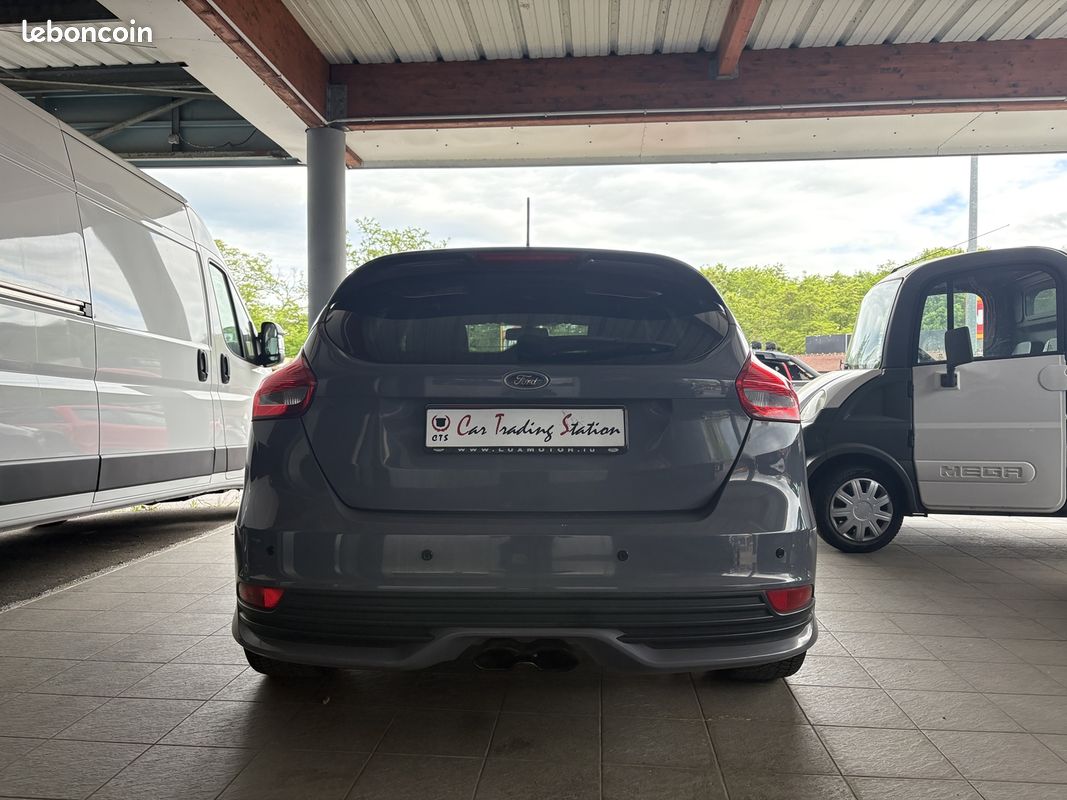 Ford FOCUS 2.0 ECOBOOST 250CH STOP&START ST (image 5)