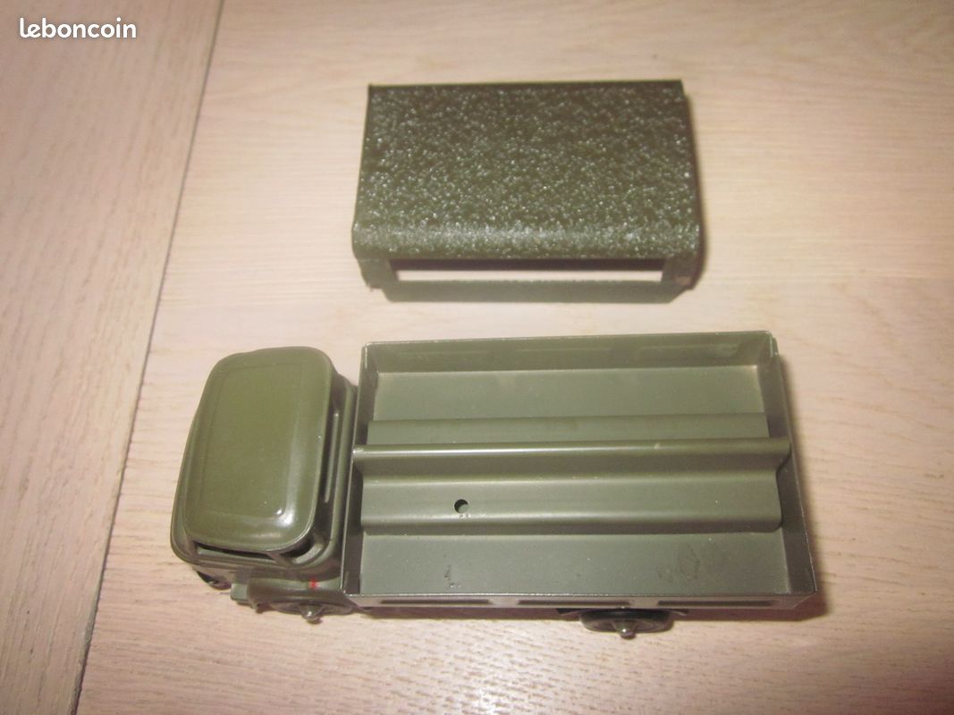 BER21 CAMIONS 1/43 Hachette IXO BERLIET GBD 4x4 Baché militaire