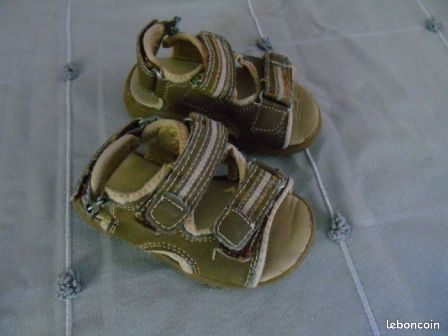 Nu-pieds bébé pointure 20 - 1 (image 1)