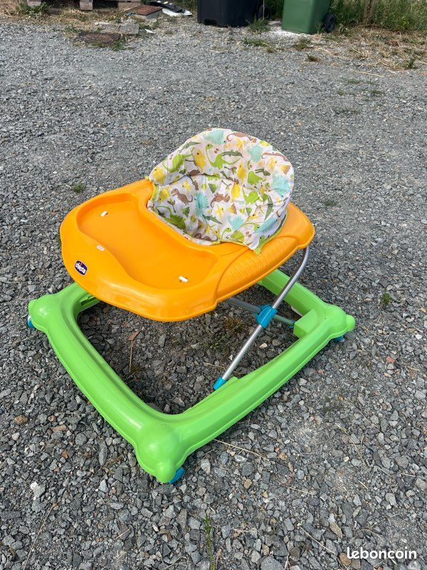 Trotteur bébé Chicco (image 1)