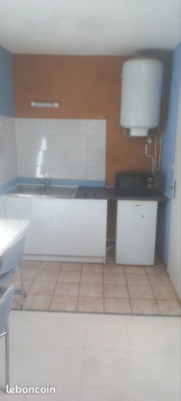 Appartement 1 pièce 17 m² · à Dijon · 17 m² · 370 €